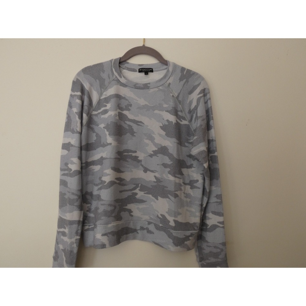 Beyond Yoga gray camo camouflage soft long sleeve top size small - Picture 2 of 16